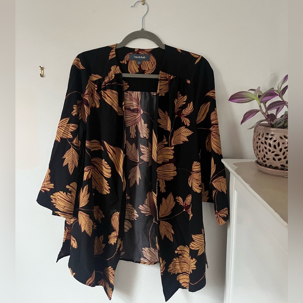 Black and Gold Leaf Print Kimono S/M